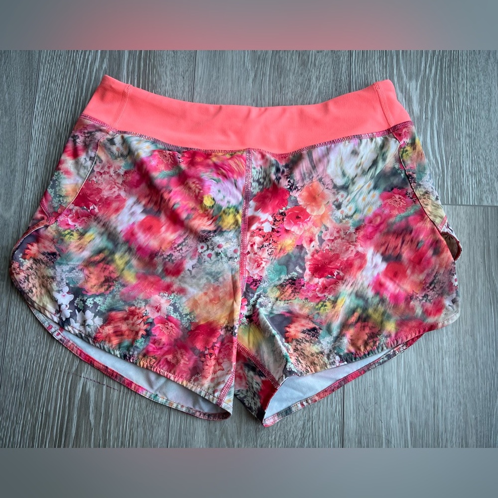 Athleta Girl Run The World 3” Floral Print Shorts size XL
